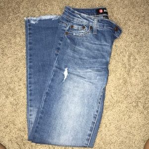 Tilly’s Jeans. Scissor brand.